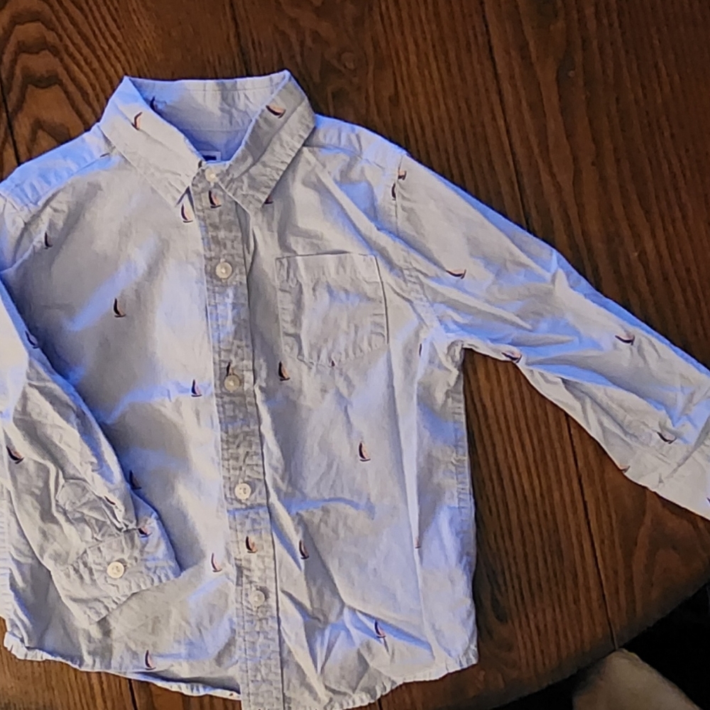 Janie and Jack 2t boy long sleeve button-down dress shirt with stitched sailboat